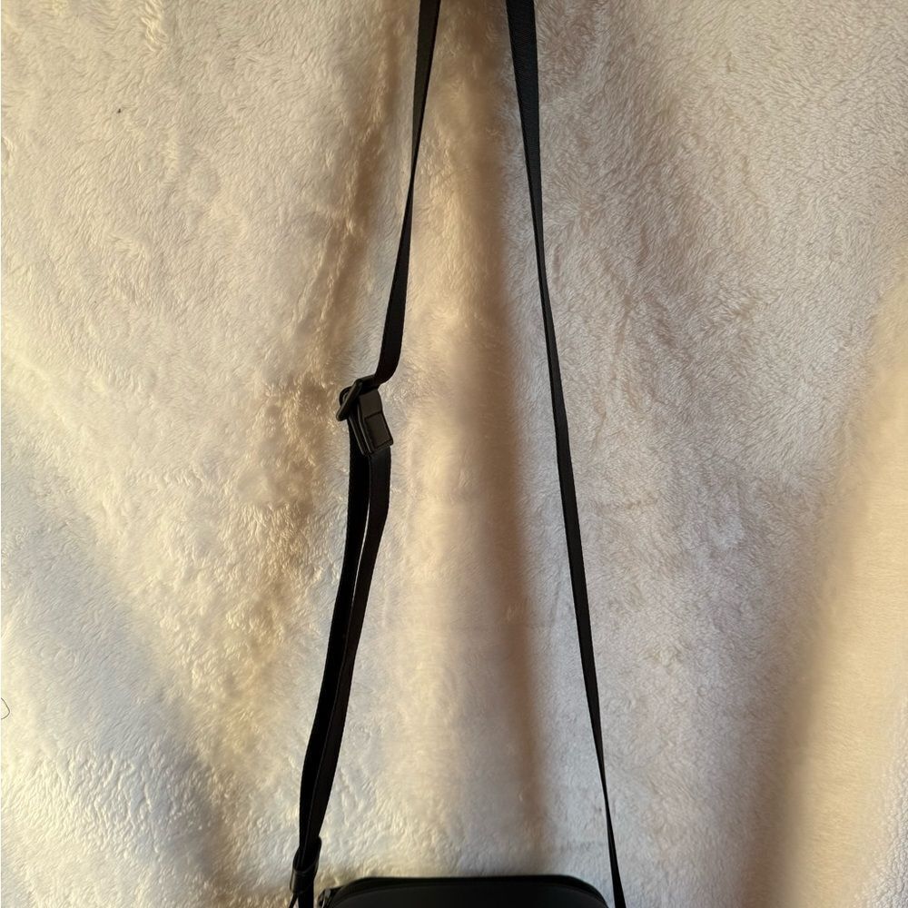 Michael Kors Cooper Double Zip Camera Crossbody - Picture 7 of 11